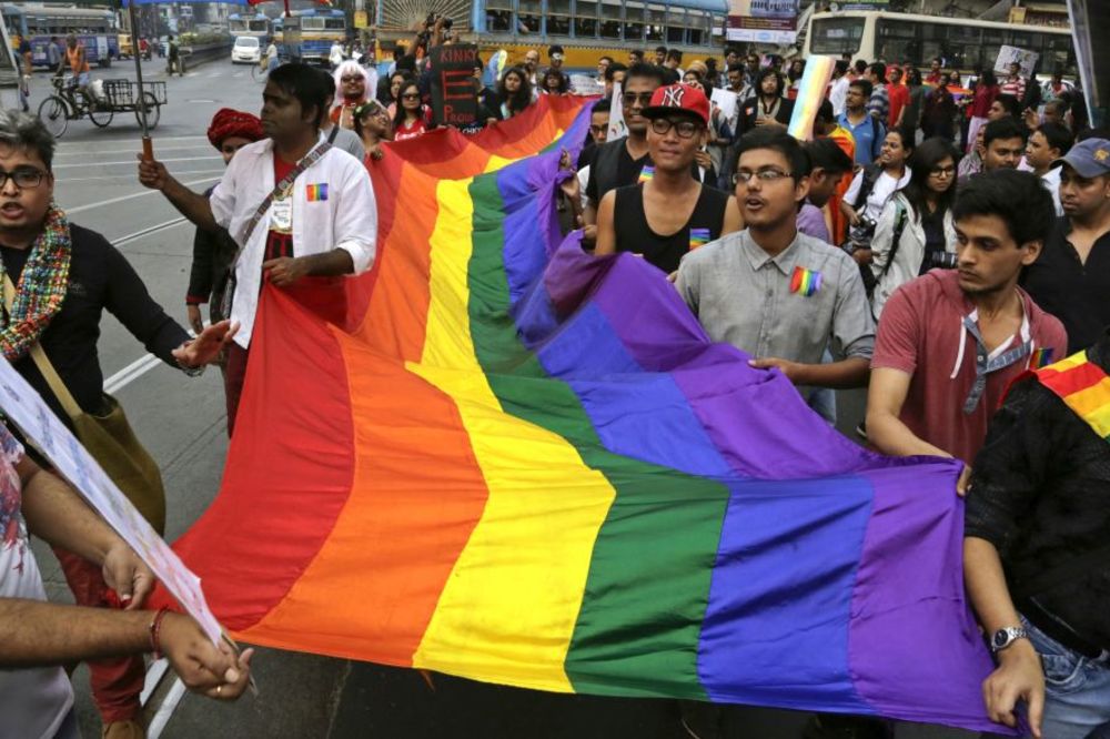 Izjavio je da su homoseksualci gori od životinja i zbog toga će izgubiti milione!