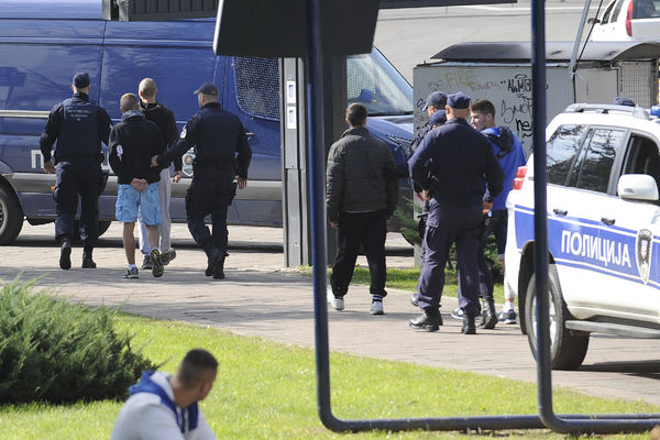 Smaraju i vas? Evo ko jedino može da vam traži ličnu kartu? (VIDEO)