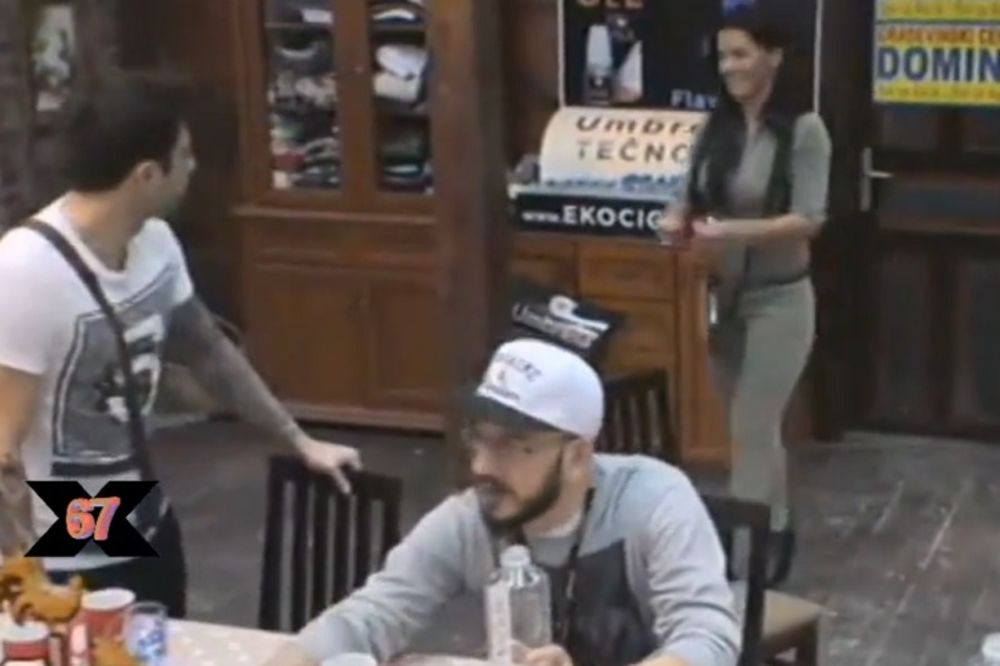 Duvali joj! Blud na Farmi! Filip i Crni se igrali sa Dušičinom macom (VIDEO)