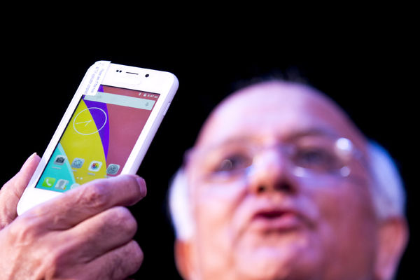 Najjeftiniji smartfon na svetu košta samo 3,3 evra! (FOTO) (VIDEO)