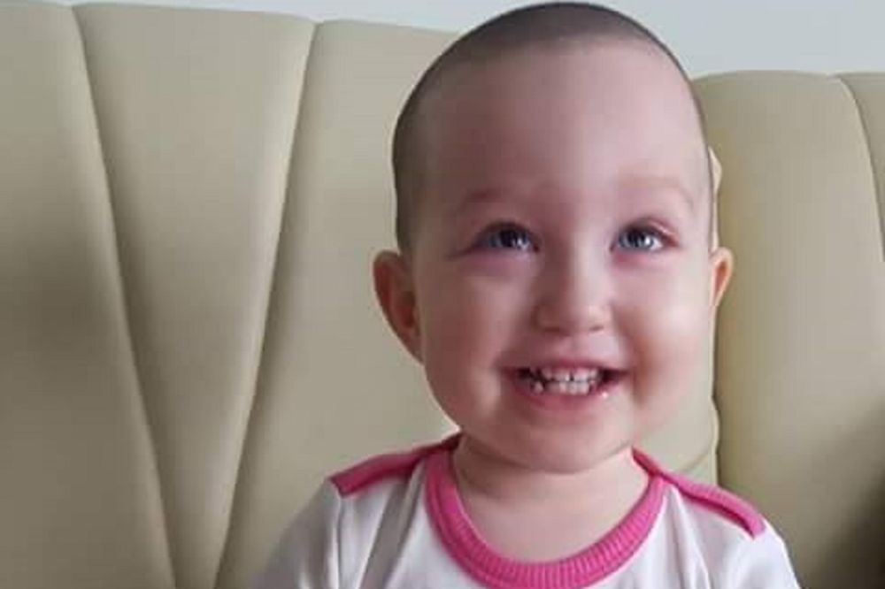 Srbijo, pomozi ovoj najsmejanoj dušici: Mala Eva mora hitno na operaciju tumora, nedostaje joj 100.000 evra
