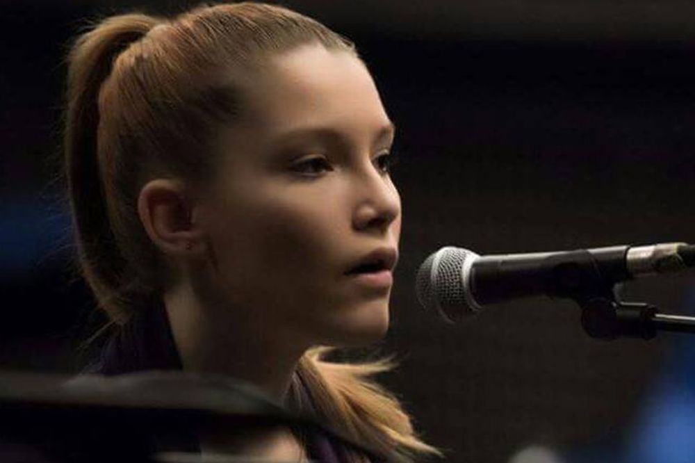 Ovo je ćerka Vasila Hadžimanova! Kad je vidite zaboravićete na Bijonse i Rijanu! A i sve druge domaće ćerke!