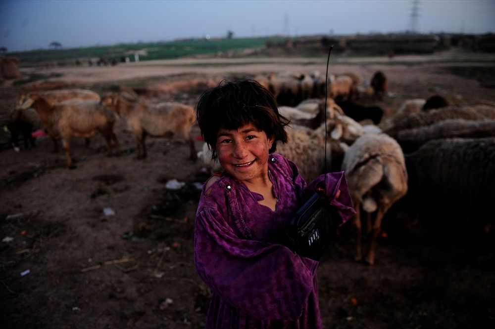 Domovinu nisu ni videli: Avganistanska deca rođena u pakistanskom izbeglištvu (FOTO)