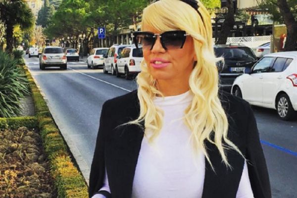 Bezobrazna komšinica: Ovaj snimak je Dara Bubamara htela da sakrije! (VIDEO)