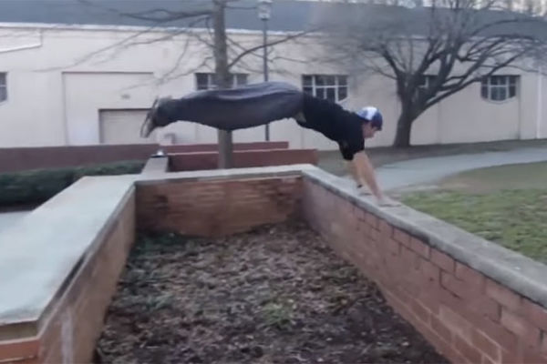 Srce će vam sići u pete kada budete videli kakve opasne vratolomije izvode ovi klinci! (VIDEO)