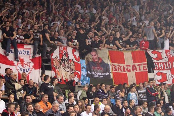 Nove informacije u vezi sa kartama za utakmicu Crvena zvezda - Efes! (FOTO)