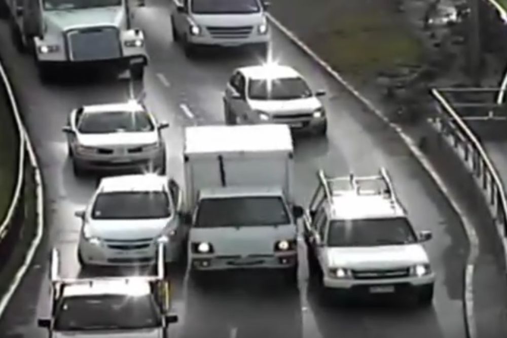 Zamislio da je u video igri: Suluda vožnja drogiranog Čileanca! (VIDEO)