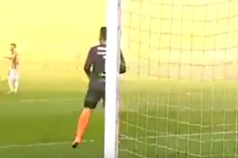 Bakljada na Marakani: Delije zapalile stadion, meč bio prekinut! (FOTO) (VIDEO)