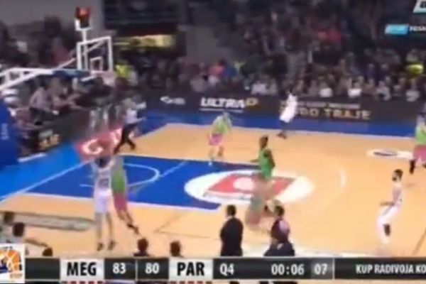 Blokada vredna pehara: Ova rampa Ivanovića je označila da slavlje Mege može da počne! (VIDEO)