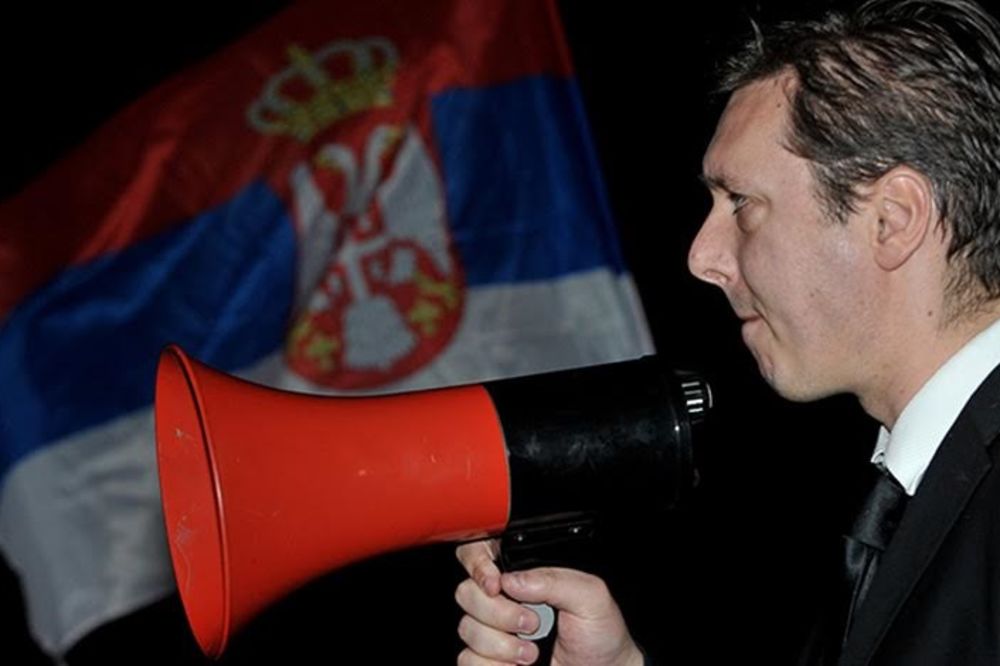 Tad je bio mlad i lud: Vučić Amerikance i NATO nazivao okupatorima, a danas... (VIDEO)