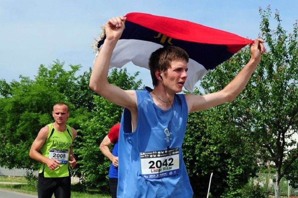 Sećate li se siromašnog Lazara, našeg Foresta Gampa? Ne smemo ga zaboraviti! (FOTO)