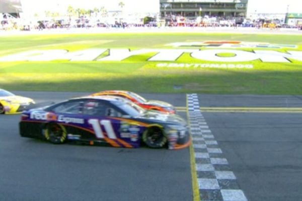 Dejtona ponovo nije razočarala: Finiš kakav ne može da se režira! (VIDEO)