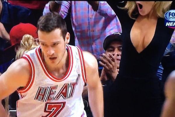 Zahvaljujući slovenačkom košarkašu Amerikanci otkrili novu Pamelu Anderson! (FOTO)