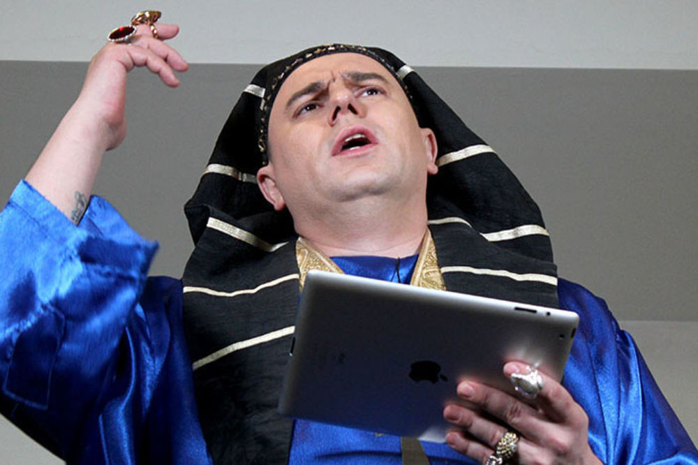 Espreso tviter: Milan Tarot prognozira kad će Marsovci konačno zavladati Srbijom! (VIDEO)