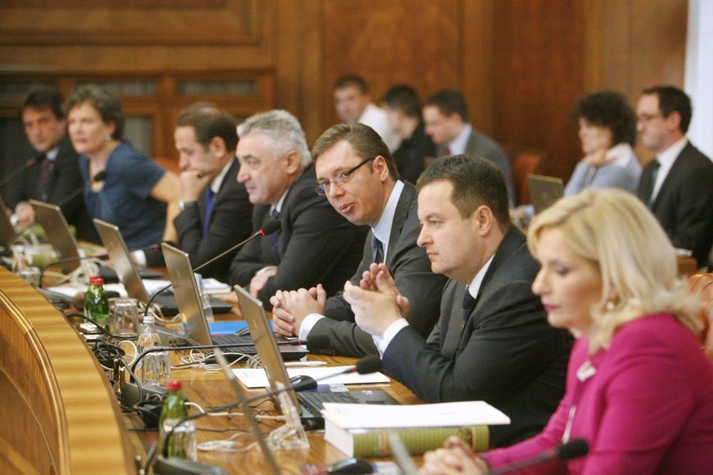 Novinari pisali Vučiću: Od Vas i ministara zahtevamo... (FOTO)