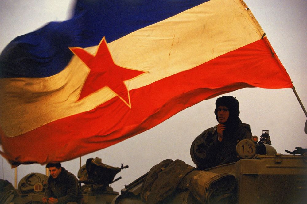 Jugoslavija je morala da umre, uništili su je Bušovi, Klintonovi i NATO! (FOTO)