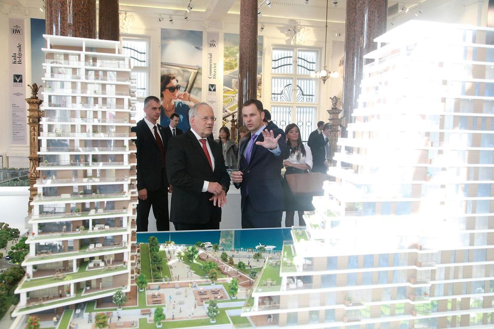 A narod nema para za leba: Razgrabljeni stanovi od pola miliona evra u BG na vodi!