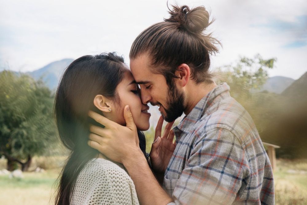 Ovaj znak kao i uvek ima sreće u ljubavi, danas će zavesti i najtvrđi orah (GIF)