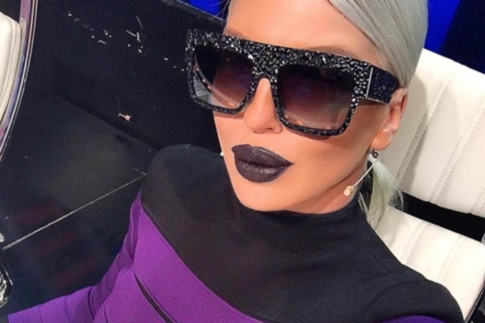 Došao je i njen trenutak: Jelena Karleuša konačno dobila Oskara! (VIDEO)