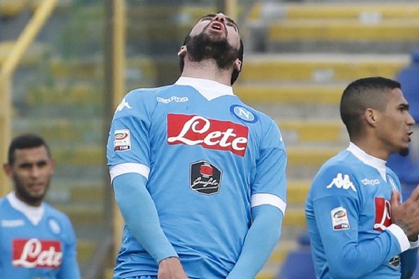 Fiorentina zaustavila Napoli, Juventus na +3! (VIDEO)