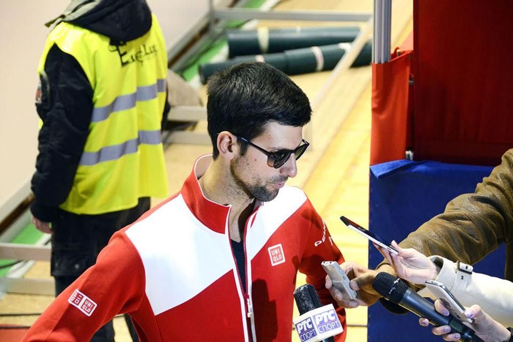 Đoković odradio prvi trening u Pioniru, ali i dalje nosi naočare! (FOTO)
