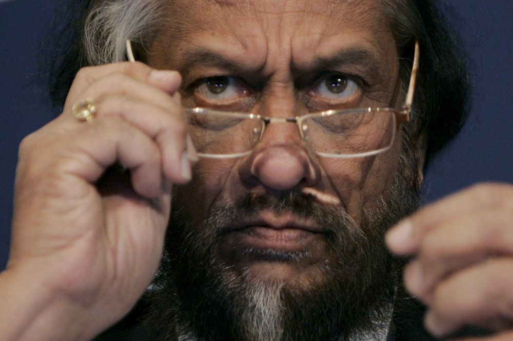 Nobelovac seksualno zlostavljao jednu od svojih saradnica?! (FOTO)