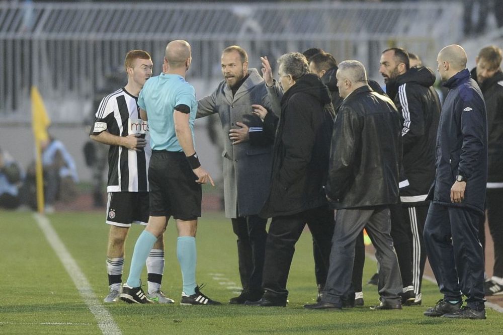 Tomić razvalio vrata svlačionice i napao sudije posle derbija: J***m vam krv, lopovi!