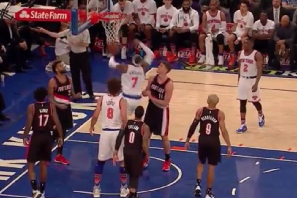 Dobro je pa nema ozbiljnih posledica: Niksi se brukaju, a bogami i Karmelo Entoni! (VIDEO)