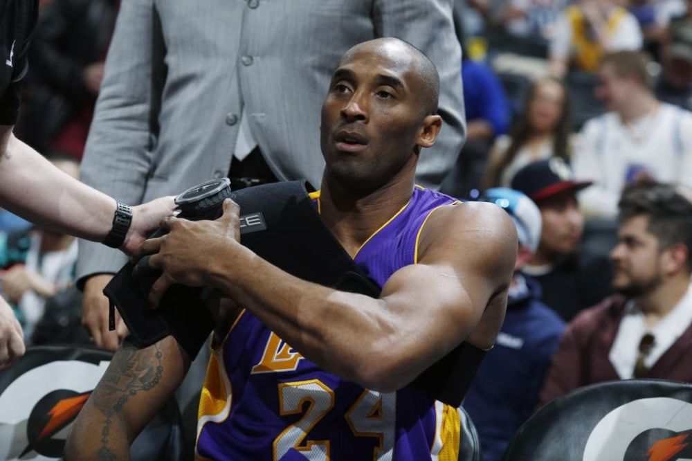 Jokić nastavlja da pruža solidne partije, Brajant potpisivao patike, Harden brojao do 39! (VIDEO)