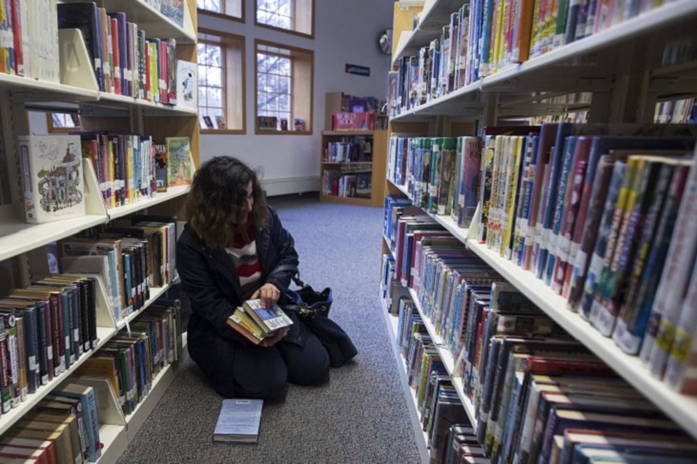 Nema Džonija, ni Azre: Ove knjige su preporučena lektira hrvatskih srednjoškolaca (GIF)