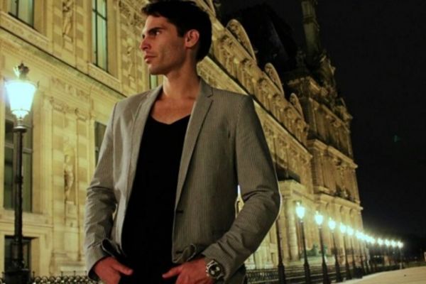 Dame, udahnite duboko! Zaboravićete na Džoni Depa kad vidite superseksi sina Voje Brajovića!