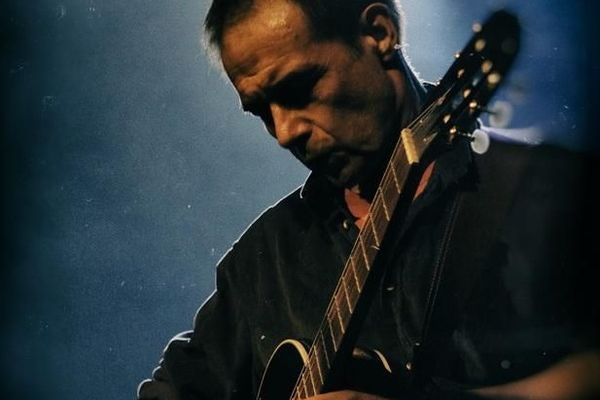 Poslednji intervju Vlade Divljana! Prevrnuo bi se u grobu da ga vidi, a vi ćete se zgroziti kad čujete kako je nastao!