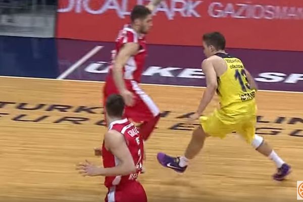 Bogdanov slalom kroz Zvezdinu odbranu u Top 10, a tu je prvi put i Nikola Milutinov! (GIF) (VIDEO)