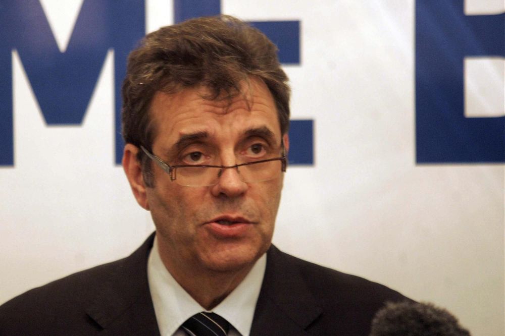 On je obavešten da su izbori? Koštunica se vraća u politiku!