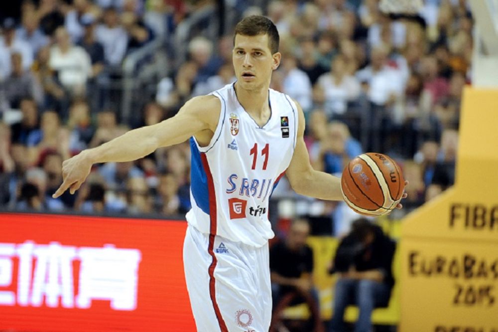 Nedović zapušio usta kritičarima: Ajde, da vas vidim kako igrate sa ovako jezivom povredom! (FOTO)