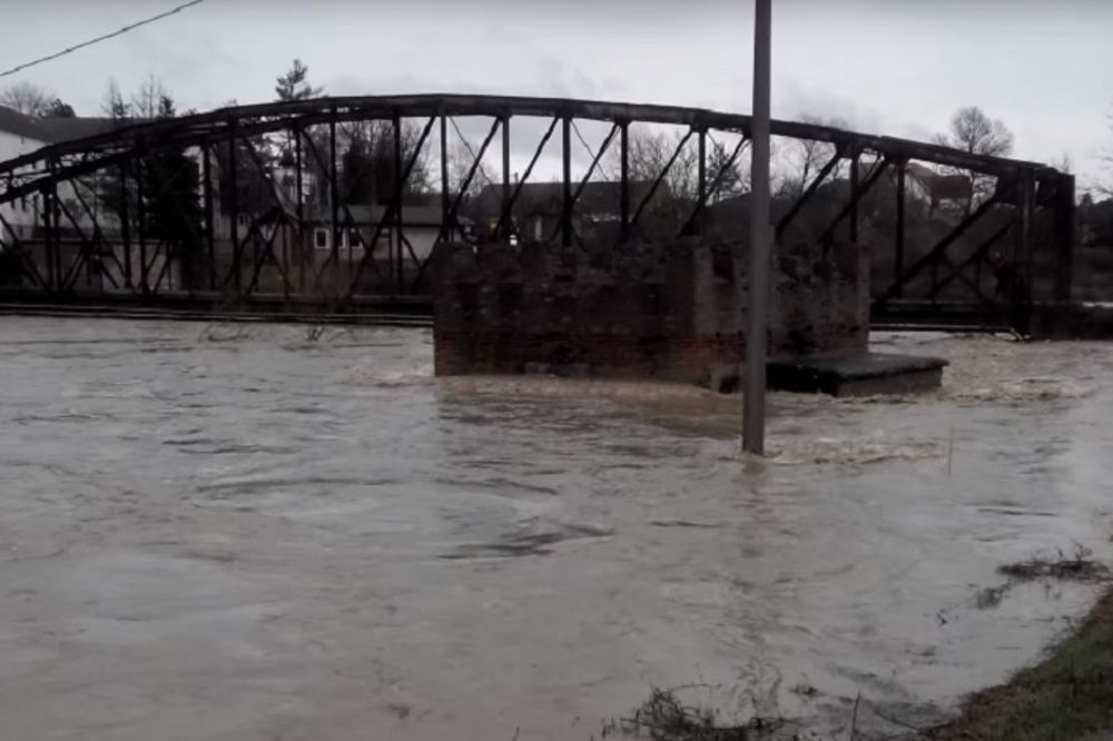 Javili se sinovi: Majka, ne brini, dobro smo!