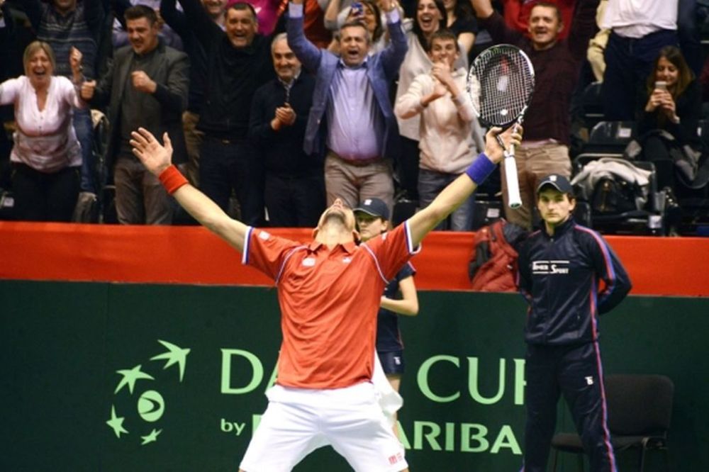 Novakova emotivna poruka navijačima po odlasku iz Beograda! (FOTO)