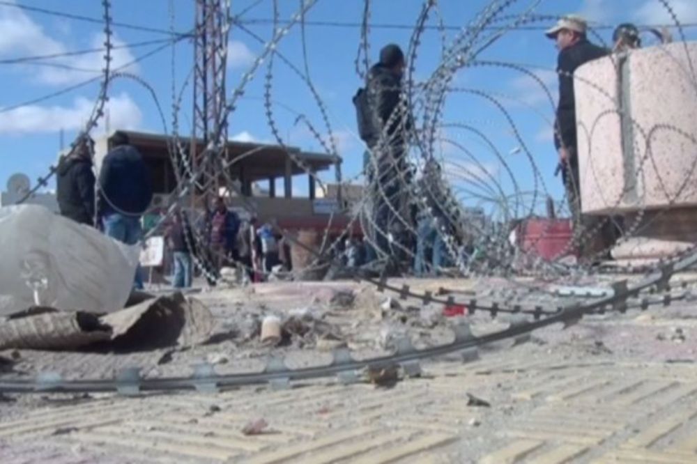 53 poginulih u napadu ekstremista u Tunisu, zatvorena granica sa Libijom (FOTO)