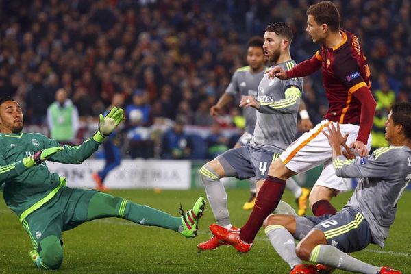 Real naplatio Romine nemoguće promašaje, Gent kao da nije ni bio u Nemačkoj (FOTO) (VIDEO)