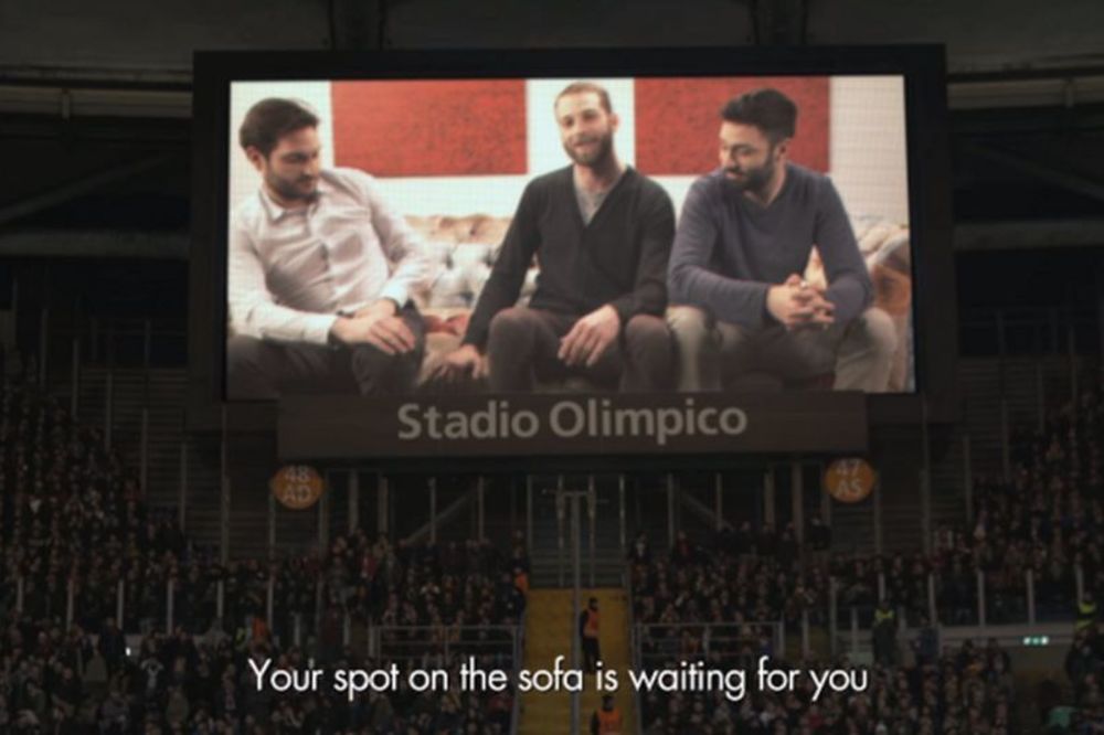 Do sada neviđena dilema: Gledati tekmu sa ortacima na kauču ili sam na VIP mestu? (VIDEO)