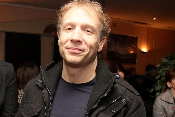 Švaler! Milan Kalinić bio u šemi sa glumicom, koja je pre 15 godina bila pojam seksepila u Srbiji!