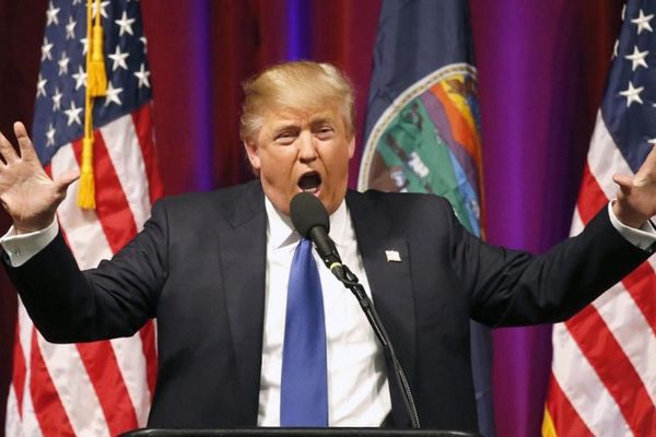 Tramp slavio u tri države, Sanders dobio Hilari u Mičigenu (FOTO)