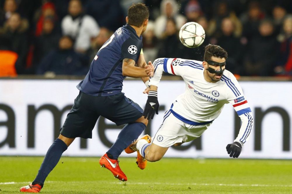 Francuzi žestoko isprozivali Čelsi i Dijega Koštu: On je prevarant! (FOTO) (GIF)