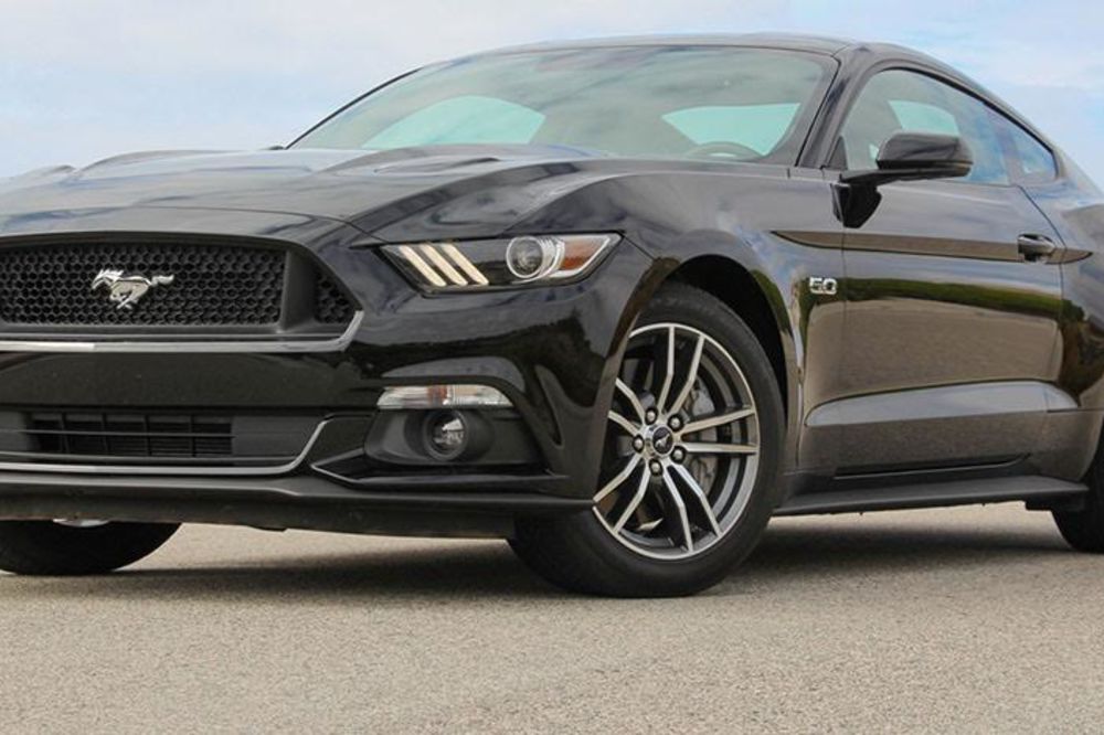 U Požarevcu polaznici auto-škole voze ovu zverinu! (FOTO)