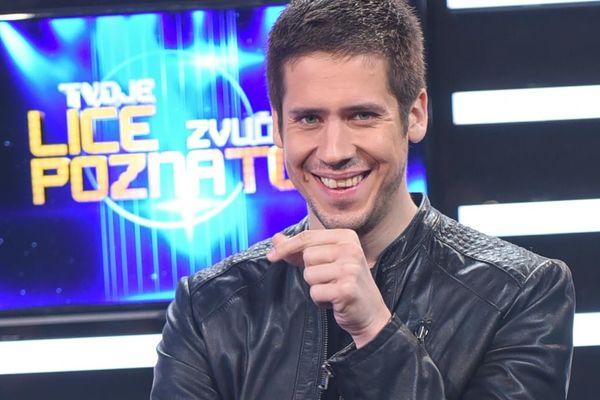 Fali mu samo cipelica! Pogledajte Nikolu Rokvića u ulozi Pepeljuge! (FOTO)