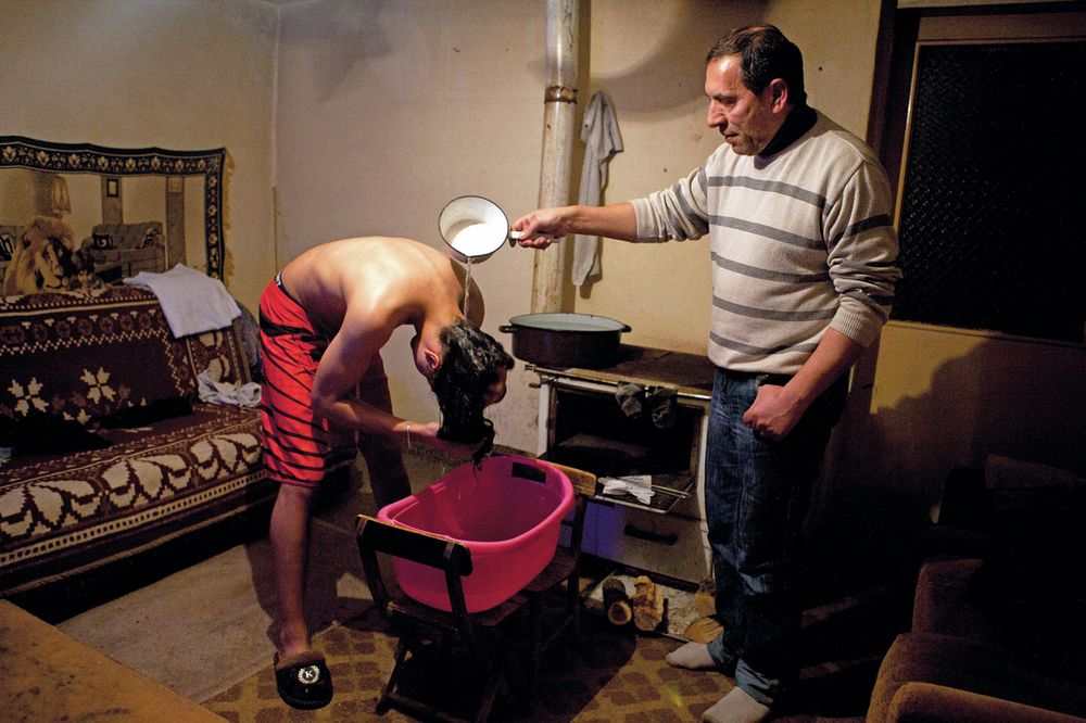 Ne propustite! Posetite izložbu Dirty Season – Necenzurisano, kolektiva KAMERADES!