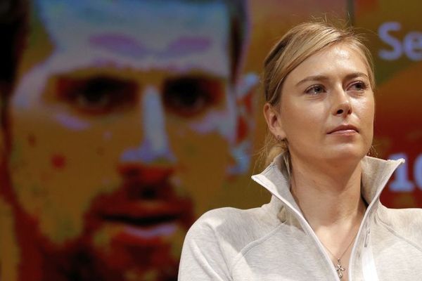 Mnogi su Šarapovoj okrenuli leđa, ali ne i Novak Đoković!