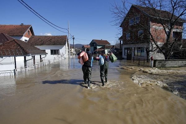 Da li Srbiju čeka potop? Voda ponovo nadire, posledice kiše tek sutra!