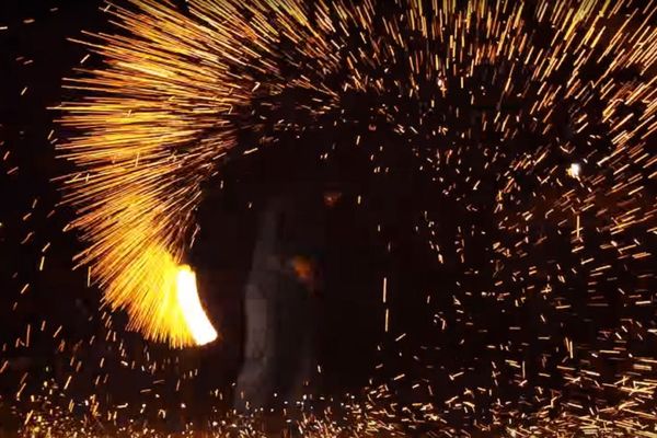 Pravi izazov: Spektakularni vatromet u usporenom snimku (VIDEO)