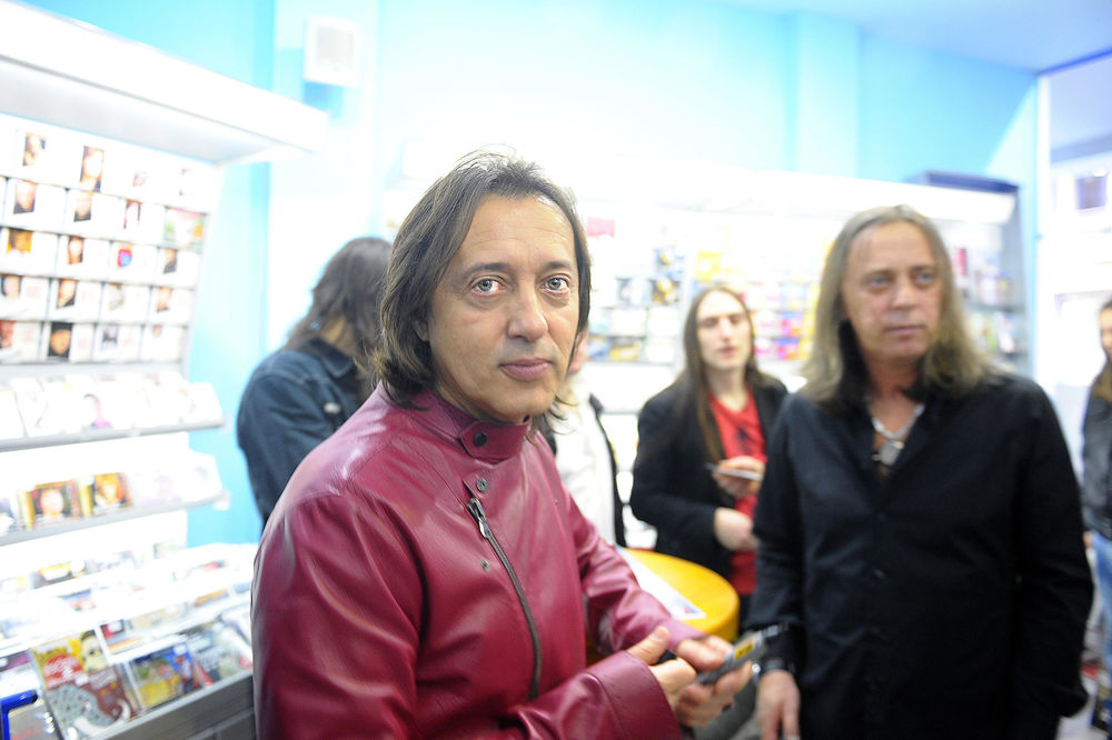 Rok verzija! Grupa Divlje jagode izbacila novi ludi singl koji će vas oduševiti! (FOTO) (VIDEO)